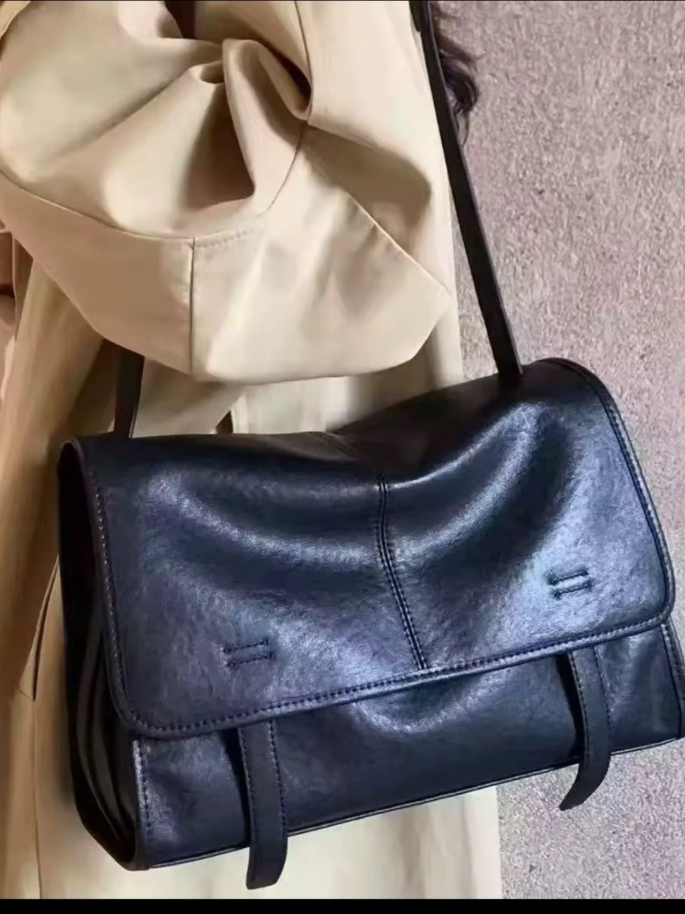 Black Minimalist Shoulder Bag | Soft Leather Look Crossbody Purse - Picture 4 of 5